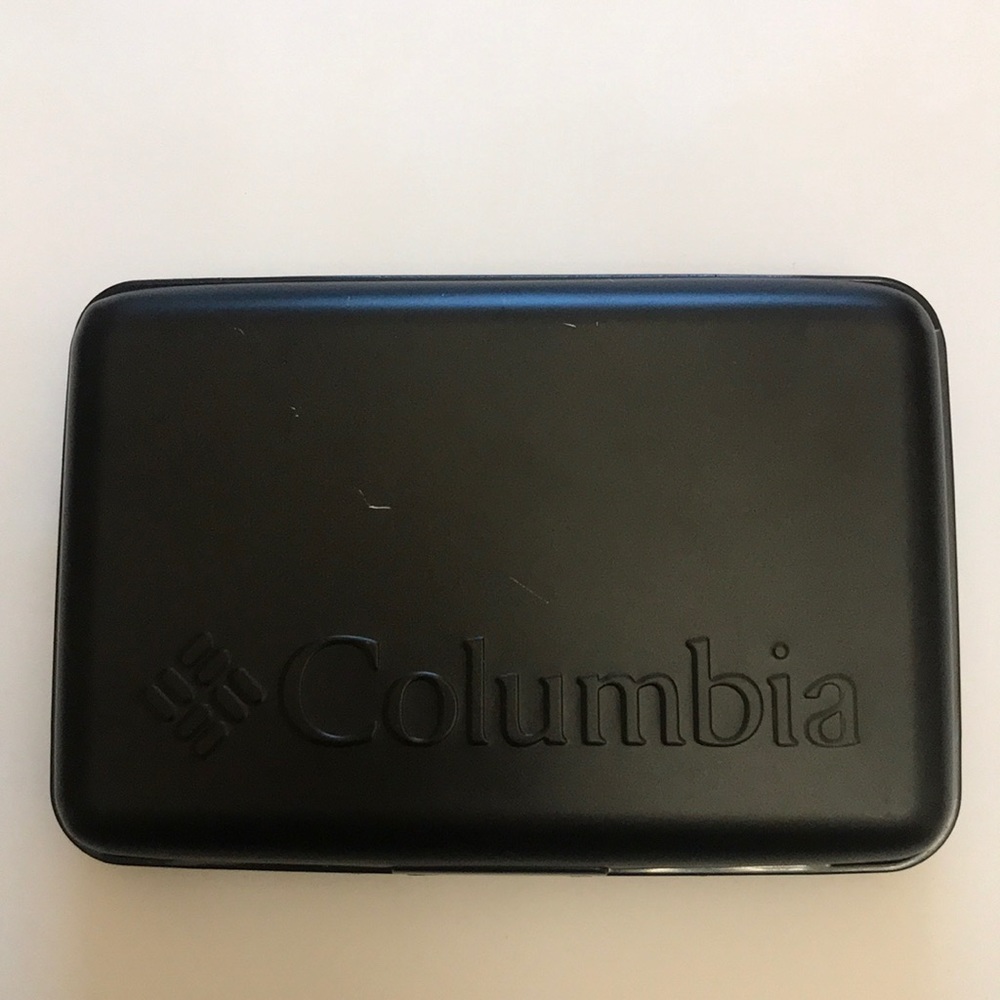 Columbia wallet